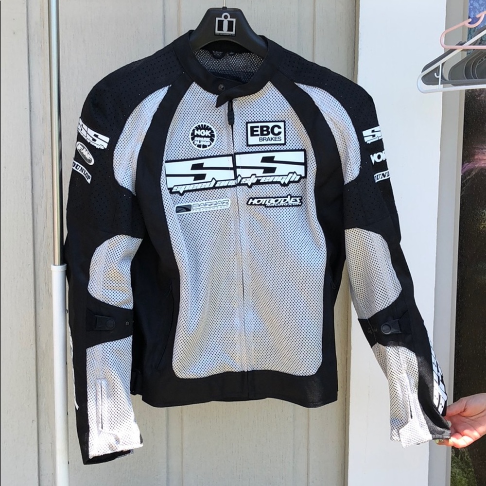 Motorcycle jacket